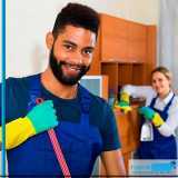 contratar limpeza profissional de pisos Centro